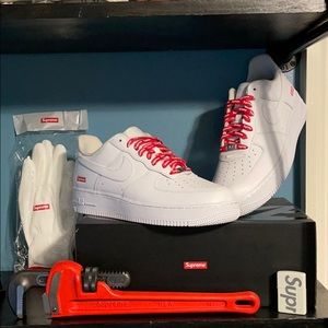 Supreme x Nike Air Force 1